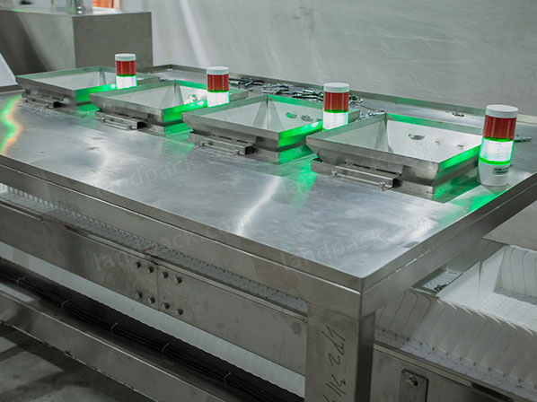 hardware fittings packing machine