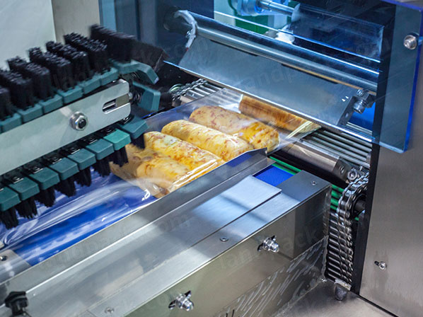 automatic bread packing machine