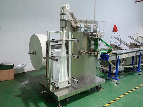 cutlery packaging machine