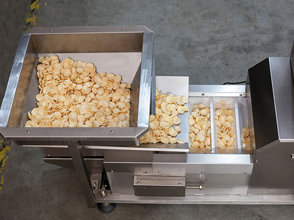 chips packaging machine