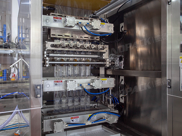 liquid sachet packaging machine