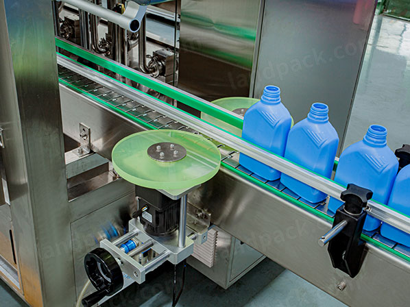 liquid filling machines