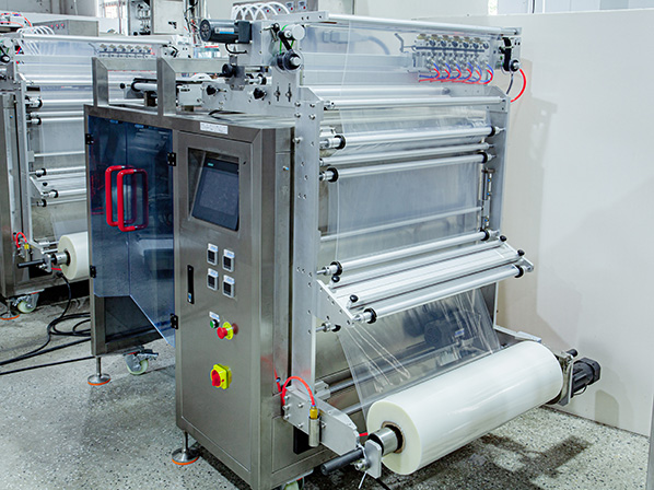 sachet packaging machine